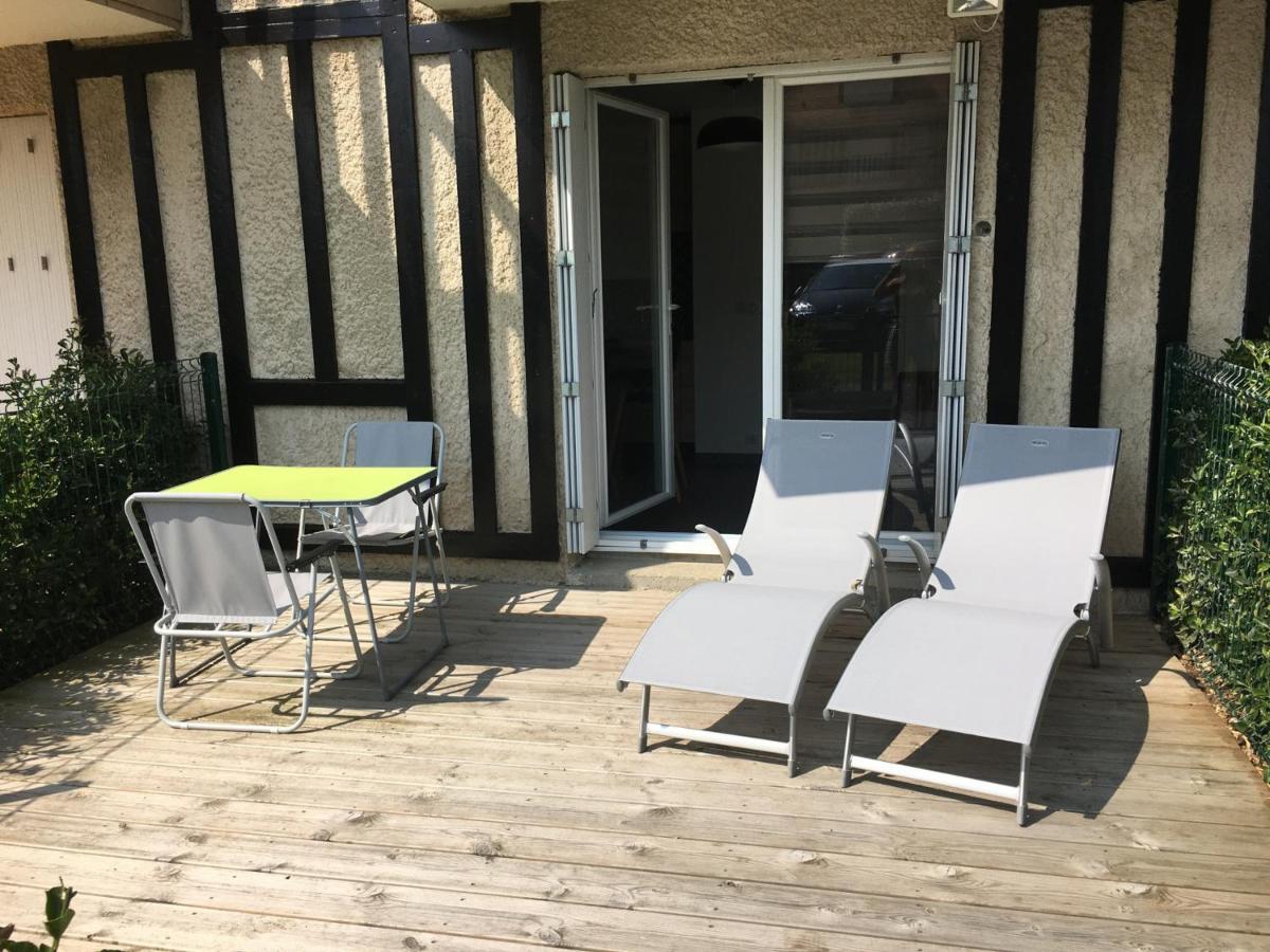 Studio Front De Mer Avec Terrasse Et Acces Direct Plage A Merville-Franceville - Fr-1-487-329 Dış mekan fotoğraf